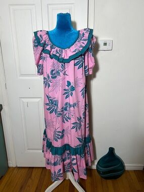 Hilo Hattie Hawaiian Midi Dress
